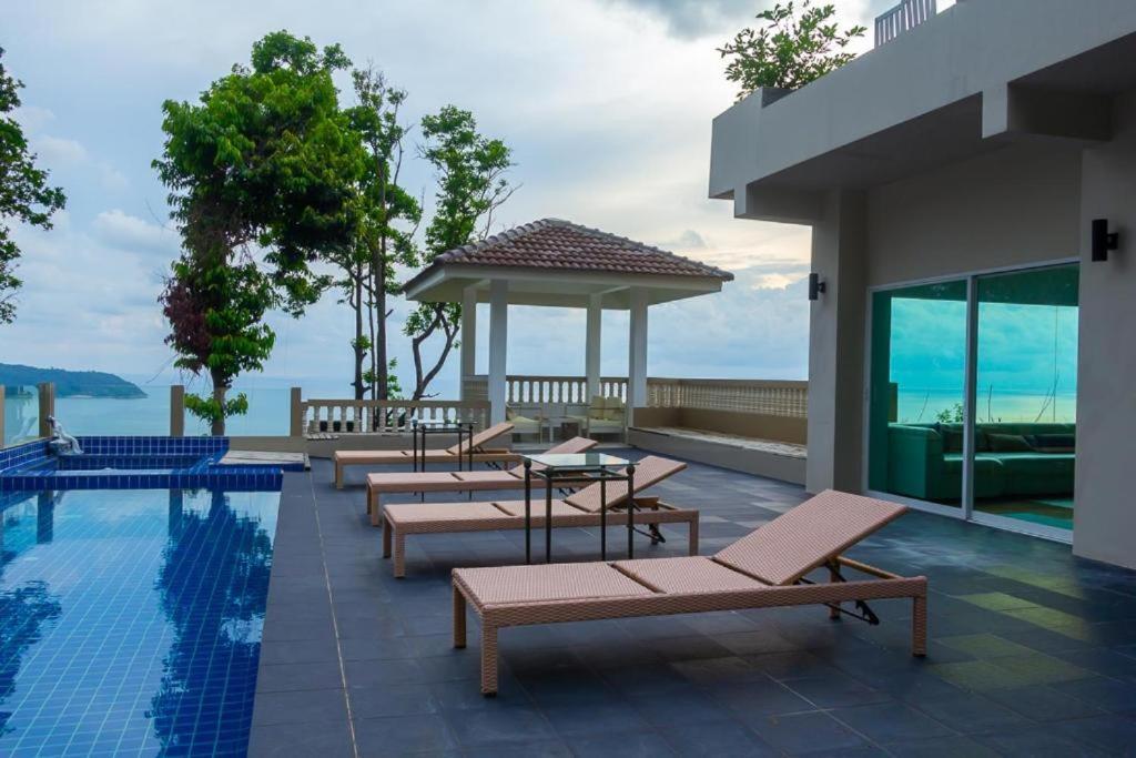 Grand Bleu Ocean View Pool Suite Bãi biển Kamala Ngoại thất bức ảnh